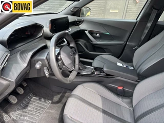 Peugeot 2008 Peugeot 2008 1.2 PureTech Allure 130 pk navigatie en camera cruise control - afbeelding nr 5