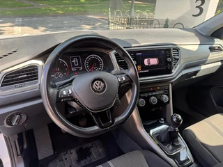 Volkswagen T-Roc Volkswagen T-Roc 1.0 TSI Style Airco/Lichtmetalen velgen/Navi/Apple Carplay - afbeelding nr 12