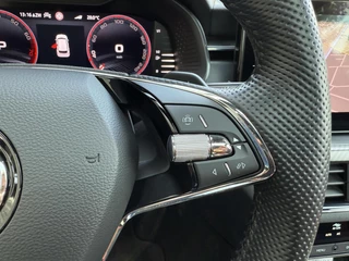 Škoda Kamiq Skoda Kamiq 1.5 TSI ACT MONTE CARLO PANORAMADAK - afbeelding nr 14