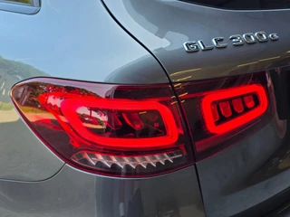 Mercedes-Benz GLC Mercedes-Benz GLC-klasse 300e 4MATIC Premium Plus / LUCHTVERING / PANORAMADAK / ALARMKLASSE 5 / TREKHAAK ELEKTRISCH / AMG-LINE ! - afbeelding nr 12