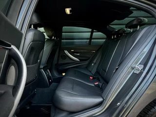 BMW 3 Serie BMW 3 Serie 320i AUT|SPORTLEER|CAMERA|CARPLAY|HiFi - afbeelding nr 51