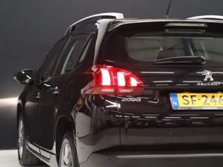 Peugeot 2008 Peugeot 2008 1.2 PureTech Allure [NAVIGATIE, APPLE CARPLAY, ANDROID, CLIMATE CONTROL, PARKEERSENSOR, CRUISE CONTROL, NIEUWSTAAT] - afbeelding nr 11