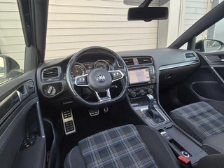 Volkswagen Golf Volkswagen Golf 1.4 TSI GTE DSG/Pano/ACC/Lane/Trekhaak/Led/ - afbeelding nr 22