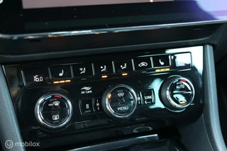 Škoda Superb Skoda Superb Combi 2.0 TSI 4x4 Sportline / Pano / Canton - afbeelding nr 25