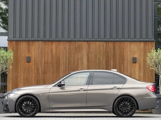 BMW 3 Serie BMW 3 Serie 330e 293PK M Sport / M Individual / LED - afbeelding nr 5