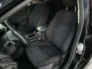 Ford Focus Ford Focus Wagon 1.0 Titanium Edition/Cruise/Airco/Trekhaak - afbeelding nr 17
