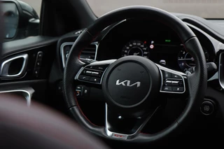 Kia Ceed Kia Ceed 1.6 T-GDi GT 204PK /PANODAK/MEMORY/VIRTUAL/STOEL+STUURVERW./CARPLAY/JBL/CAMERA! - afbeelding nr 12