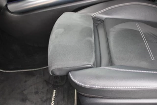 Mercedes-Benz B-Klasse Mercedes-Benz B-klasse 250e 218PK BUSINESS SOLUTION AMG NIGHT EDITION | NAVIGATIE | SFEERVERLICHTING | ACHTERUITRIJCAMERA | PARKEERSENSOREN VOOR / ACHTER | ALCANTARA / KUNSTLEDER BEKLEDING | VOORSTOELEN VERWARMBAAR | VERLICHTE INSTAPLIJSTEN | LICHTMETALEN AMG DUBBELSPAAKS VELGEN 18