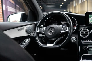 Mercedes-Benz GLC Mercedes GLC-klasse 250 4MATIC AMG Pano / Burmester / Trekhaak - afbeelding nr 11