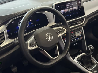Volkswagen T-Roc Volkswagen T-Roc Cabrio TSI VIR.COCKPIT CARPLAY NAVI IQ.LED STOEL/STUUR.VERW DAB ADAP.CRUISE 05/2024 