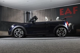 MINI Cooper Cabrio Mini Mini Cabrio 1.5 Cooper JCW Pakket / Aut / Navi / Cc / Leder / Digital Cockpit / Sfeerverlichting / Windscherm / Led / Pdc - afbeelding nr 8