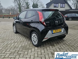 Toyota Aygo Toyota Aygo 1.0 VVT-i x-play CAMERA CARPLAY GEEN AFLEVERKOSTEN - afbeelding nr 3