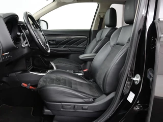 Mitsubishi Outlander Mitsubishi Outlander 2.4 PHEV Intense+ | Schuifdak |  Stoel & stuurverwarming | 360 camera | Trekhaak | Half leder | Carplay | Navigatie | Climate control - afbeelding nr 4