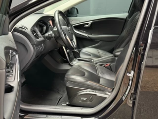 Volvo V40 Volvo V40 V40 Cross Country T3 152pkSummum panorama leer camera - afbeelding nr 3