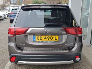 Mitsubishi Outlander Keyless | Cruise | Navigatie - afbeelding nr 4