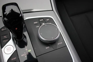 BMW 3 Serie BMW 3 Serie 318I Sedan Business Edition Automaat - Carplay - afbeelding nr 20
