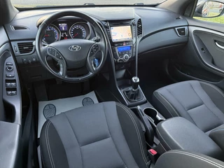 Hyundai i30 Hyundai i30 1.6 GDi GO! - NAVI/CLIMA/CAMERA/CRUISE/NAP - afbeelding nr 11
