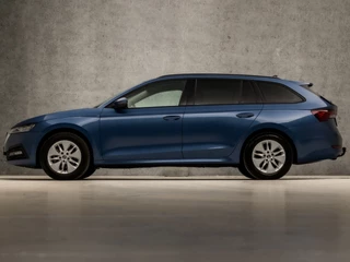 Škoda Octavia Automaat (VIRTUAL COCKPIT, APPLE CARPLAY, GROOT NAVI, CLIMATE, SPORTSTOELEN, LED KOPLAMPEN, LANE ASSIST, TREKHAAK, PARKEERSENSOREN, NIEUWE APK, NIEUWSTAAT) - afbeelding nr 2