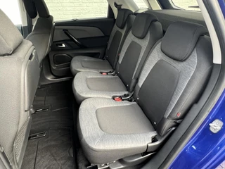Citroën C4 Picasso Citroen C4 PICASSO 1.2 PureTech Feel Automaat Cruise control Climate control Apple Carplay Achteruitrijcamera Panorama - afbeelding nr 28