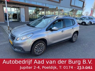 Peugeot 2008 1.2 110pk Active Navigatie , Panorama dak , Airco , Trekhaak , Electr ramen Ruime station model 1.270 kg trek gewicht , Distributie riem vervangen