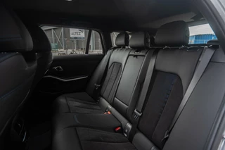 BMW 3 Serie BMW 3-serie Touring 330i M Sport 245pk Adapt.Cruise|Stoelver - afbeelding nr 45