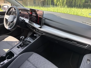 Volkswagen Golf Volkswagen Golf NEW 1.5 TSI LIFE PDC/CARPLAY/FABRIEKSGARANTIE - afbeelding nr 12