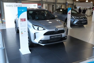 Toyota Aygo Toyota Aygo 1.0 VVT-i x-cite | 15” pianozwarte lichtmetalen velgen | LED-dag - afbeelding nr 8