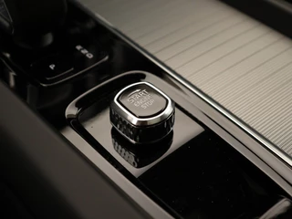 Volvo XC60 Volvo XC60 T6 PLUG-IN HYBRID LONG RANGE PLUS BRIGHT 20INCH SCHUIFDAK CAMERA - afbeelding nr 22
