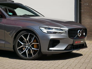 Volvo V60 Volvo V60 2.0 T8 Twin Engine AWD Polestar Engineered bowers & wilkins FULL OPTION - afbeelding nr 30