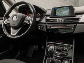 BMW 2 Serie BMW 2 Serie Active Tourer 218i High Executive Sportline (PANORAMADAK, DEALER ONDERHOUDEN, NAVIGATIE, CAMERA, STOELVERWARMING, SPORTSTOELEN, CRUISE, TREKHAAK, PARKEERSENSOREN, NIEUWE APK, NIEUWSTAAT) - afbeelding nr 7