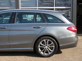 Mercedes-Benz C-Klasse - afbeelding nr 17