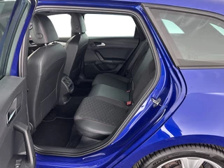 SEAT Leon SEAT Leon Sportstourer 1.5 eTSI FR Launch Edition Aut. *FULL-LED | DIGI-COCKPIT | NAVI-FULLMAP | LEATHER-MICROFIBRE | CARPLAY | KEYLESS | SHIFT-PADDLES | SPORT-SEATS | HEATED-SEATS | AMBIENT-LIGHT | CAMERA | ECC | PDC | CRUISE | TOWBAR | 17' - afbeelding nr 9