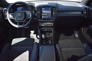 Volvo C40 Volvo C40 Twin Intro Edition 408Pk/78kWh | Getint glas | Trekhaak - afbeelding nr 4
