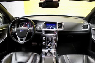 Volvo V60 Volvo V60 2.4 D6 AWD Plug-In Hybrid R-Design - afbeelding nr 21