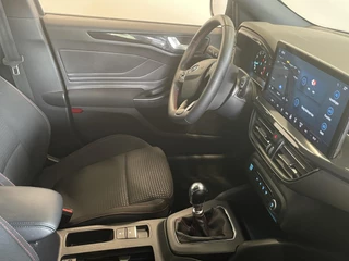 Ford Focus Ford Focus Wagon 1.0 EcoBoost Hybrid ST Line Navigatie Climate Control Led Dab Camera Parkeer sensoren Cruise Control Lichtmetalen velgen - afbeelding nr 11