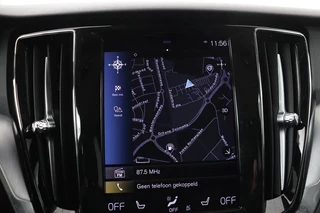 Volvo V60 Volvo V60 2.0 T6 Recharge AWD Business Pro | Panoramadak |  Head-Up | Leder | 360 camera | Stoel & stuurverwarming | Harman/Kardon | Keyless | Full LED | Carplay | Navigatie - afbeelding nr 18