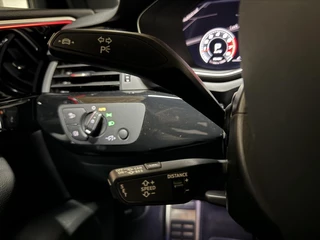Audi A4 Audi A4 Avant 35 TFSI S-Line Black Edition Pano Virtual Sfeer NAP - afbeelding nr 38