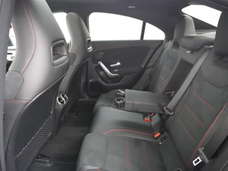 Mercedes-Benz CLA Mercedes-Benz CLA 250e AMG // Panoramadak // Memory // Sfeerverlichting // MultiBeam LED // Keyless // Night Pakket // Augmented Reality - afbeelding nr 15