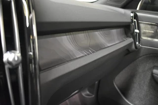 Volvo XC40 Volvo XC40 Recharge Ultimate 231pk/70kWh | Trekhaak | Allseason Banden - afbeelding nr 19