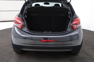 Peugeot 208 Peugeot 208 1.2 PureTech Style | Panoramadak |  Stoelverwarming | Cruise control | Parkeerhulp | Climate control | Bluetooth - afbeelding nr 11