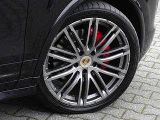 Porsche Cayenne Porsche Cayenne 3.0 S 509PK E-Hybrid / Sport Design / LED - afbeelding nr 39