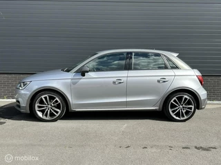 Audi A1 Sportback Audi A1 Sportback 1.0 TFSI Adrenalin ACTIVE EDITION - afbeelding nr 2