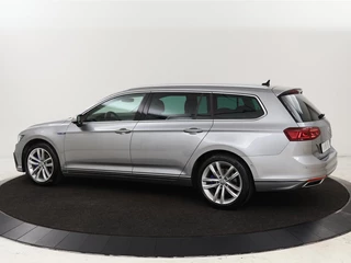 Volkswagen Passat Volkswagen Passat 1.4 TSI PHEV GTE Business | Adaptive cruise |  Camera | Carplay | Stoelverwarming | Massage | Navigatie | Full LED - afbeelding nr 2