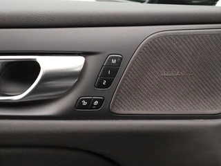 Volvo V60 Volvo V60 B3 AUT(8) INSCRIPTION SCHUIFDAK HARMAN KARDON ACC BLIS TREKHAAK - afbeelding nr 12