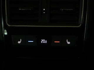 Škoda Superb Skoda Superb 1.4 TSI iV Laurin & Klement | Panoramadak |  Stoelventilatie | Leder | 360 camera | Trekhaak | Massage | Adaptive cruise | Canton Sound | Virtual Cockpit | Carplay | 19'' lichtmetalen velgen | PHEV - afbeelding nr 11