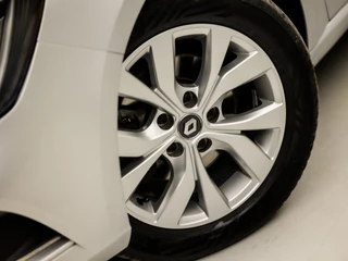 Renault Mégane Estate 141Pk Automaat (APPLE CARPLAY, VIRTUAL COCKPIT, NAVIGATIE, CLIMATE, SPORTSTOELEN, GETINT GLAS, TREKHAAK, PARKEERSENSOREN, NIEUWSTAAT) - afbeelding nr 30