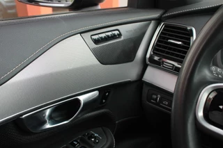 Volvo XC90 Volvo XC90 T8 Recharge AWD R-Design | Longe Range | Panoramadak | Stoelverwarming | BLIS | Trekhaak | Harman / Kardon | Glossy Black | Keyless - afbeelding nr 34