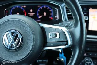 Volkswagen T-Roc Volkswagen T-Roc 1.5 TSI R-Line / Navi / Pano / Beats audio - afbeelding nr 17