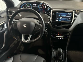 Peugeot 2008 Peugeot 2008 1.2 110 pk Allure | Pano | Clima | Cruise | CarPlay | Stoelverw. | PDC | 16