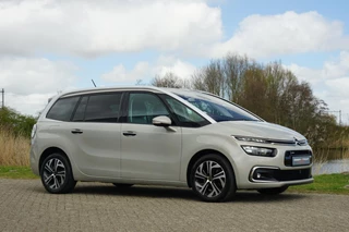 Citroën Grand C4 Picasso Citroen Grand C4 Picasso 1.2 130PK Shine | Sable | Panorama/Massagestoelen/Carplay/Camera/Trekhaak - Chique & Compleet! - afbeelding nr 12